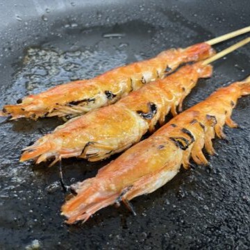 【お得なケース販売】冷凍ソフトシェルブラックタイガー海老串（300g×20パック）